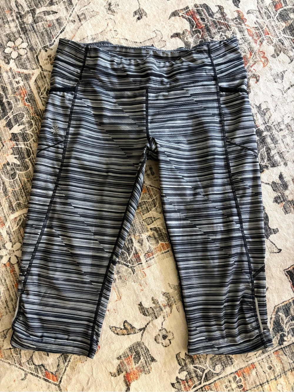 Athleta Black Gray Striped Capri Tight size L